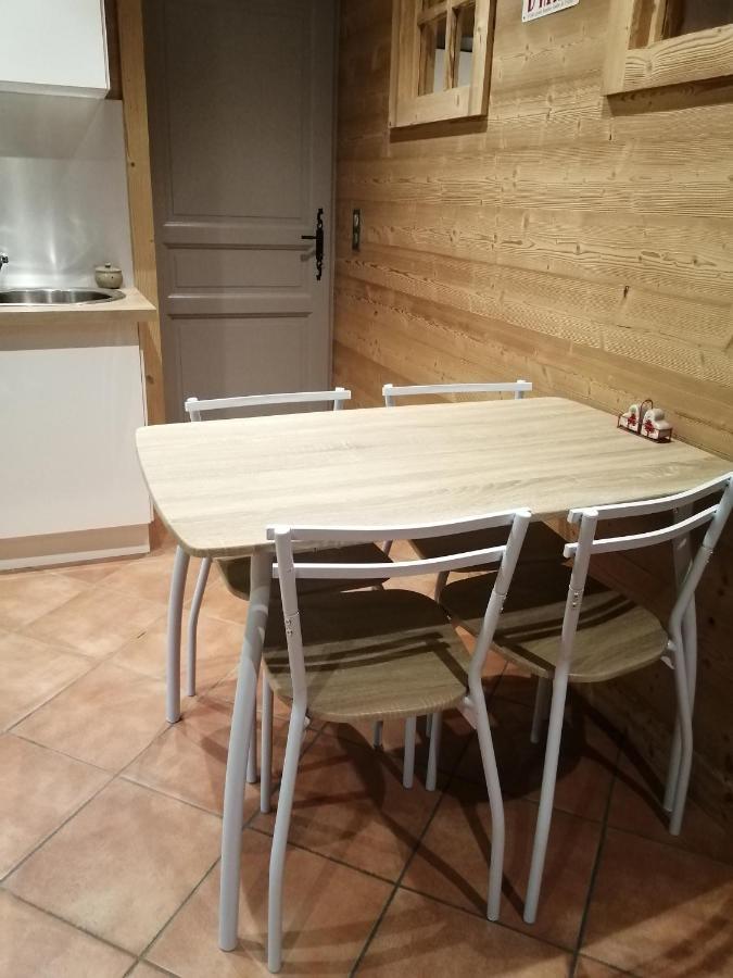 Chalet Au Pont De Flon Le Cornix Екстер'єр фото